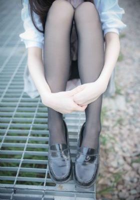 日本裸体人妖下部_BD国语BD在线观看