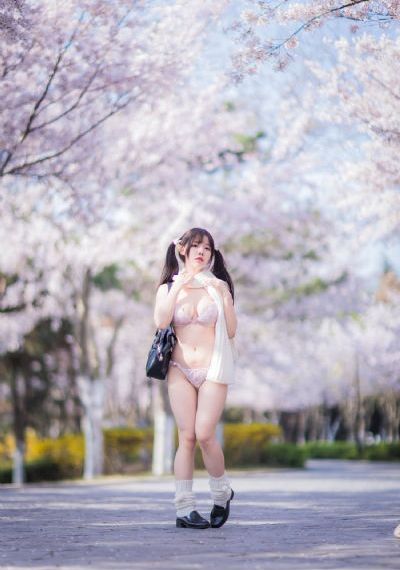 欧美中出自慰少妇_蓝光高清全集免费观看