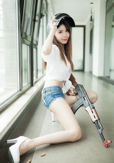 欧美全棵肌肉男模视频_4K免费高清观看